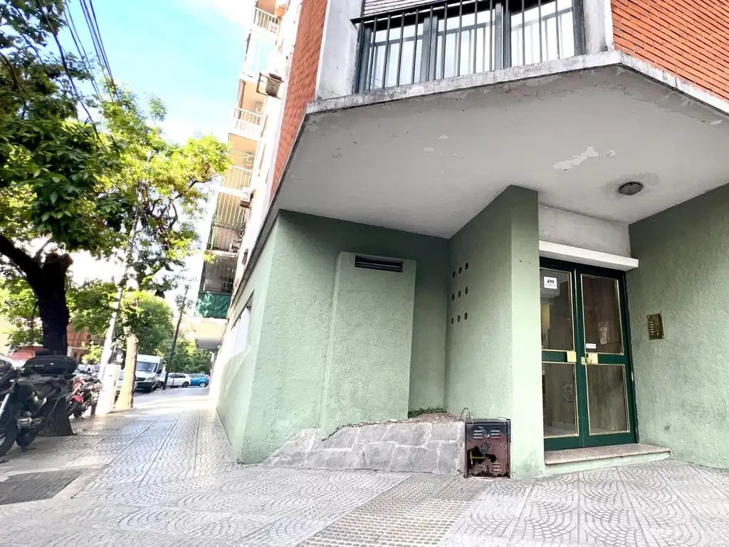 Acoyte 400 Departamento de 4 ambientes esquina 89m2 Caballito VENTA