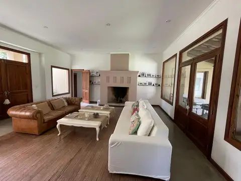 Casa en Venta en Barrio Privado Los Puentes