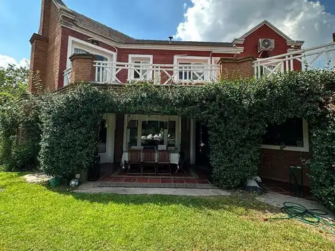 Venta - Excelente Casa en Villa Olivos - Bayugar Negocios Inmobiliarios - Foto 0