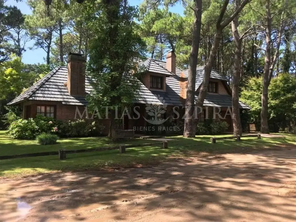 Casa - Venta - Argentina, Pinamar - Submarino Santa Fe 1500