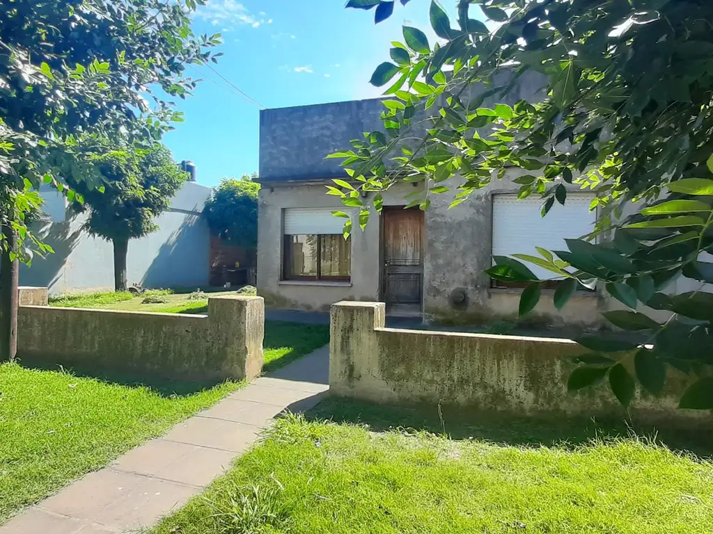 Casa  en Venta en Roque Perez