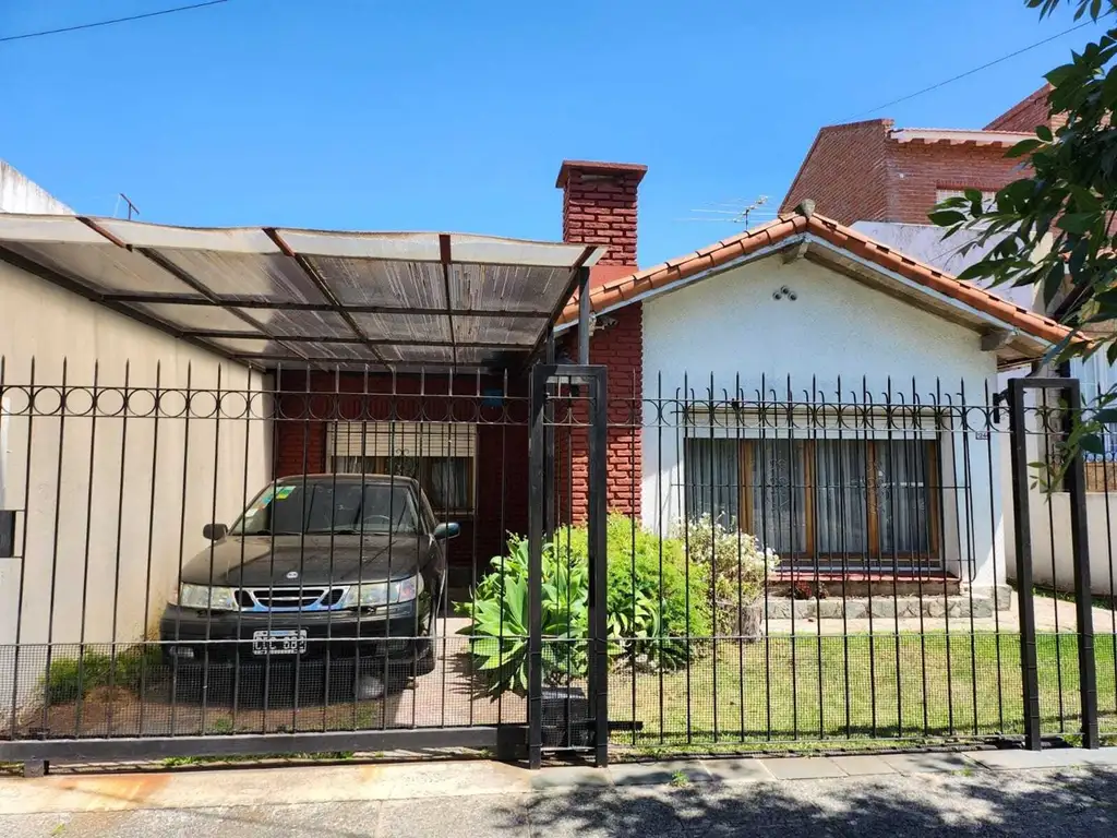 Casa Chalet  en Venta ubicado en Castelar, Morón, G.B.A. Zona Oeste - AMA0186_LP553973_8