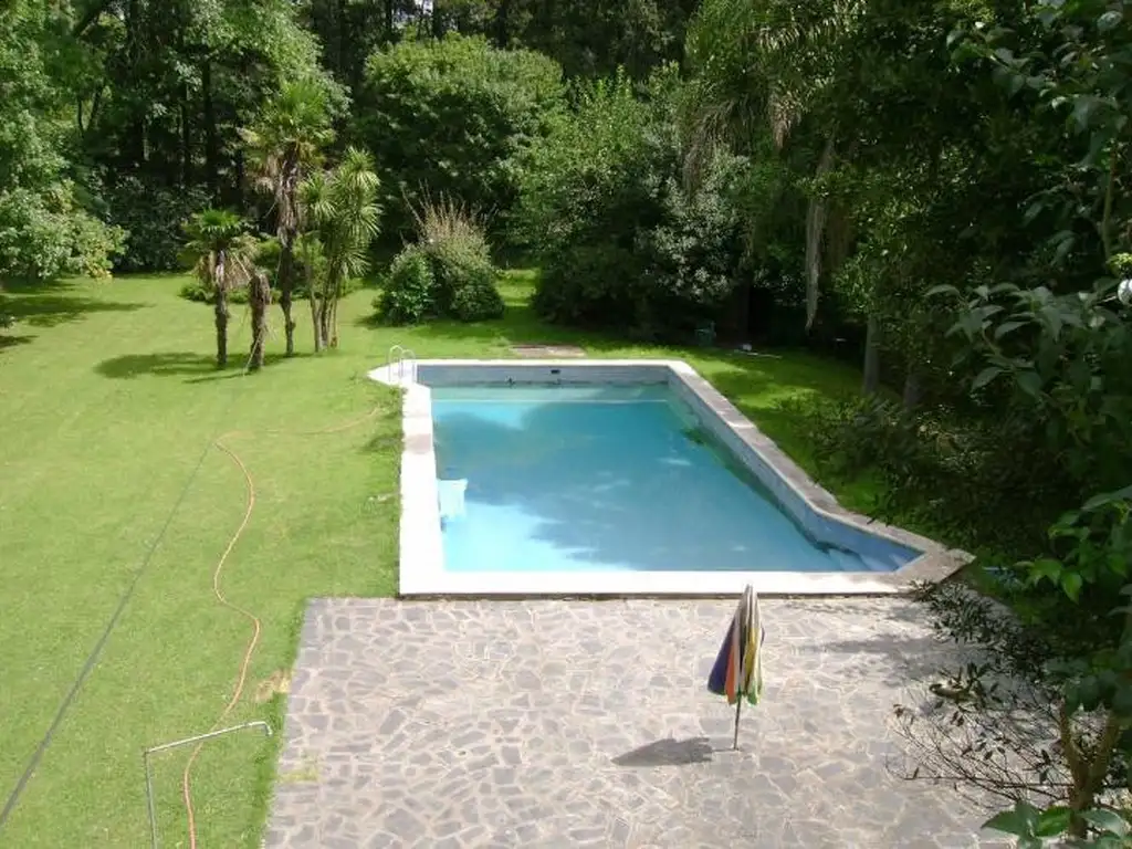 Casa Quinta con terreno de 8000mts2 - La Lonja