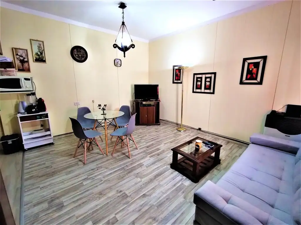 VENTA CASA 3 AMBIENTES CON TERRAZA  BERNAL