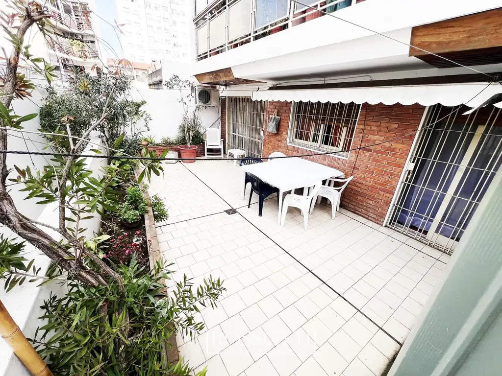 Semipiso 4 amb. c/ hermoso patio - 119m2 Totales