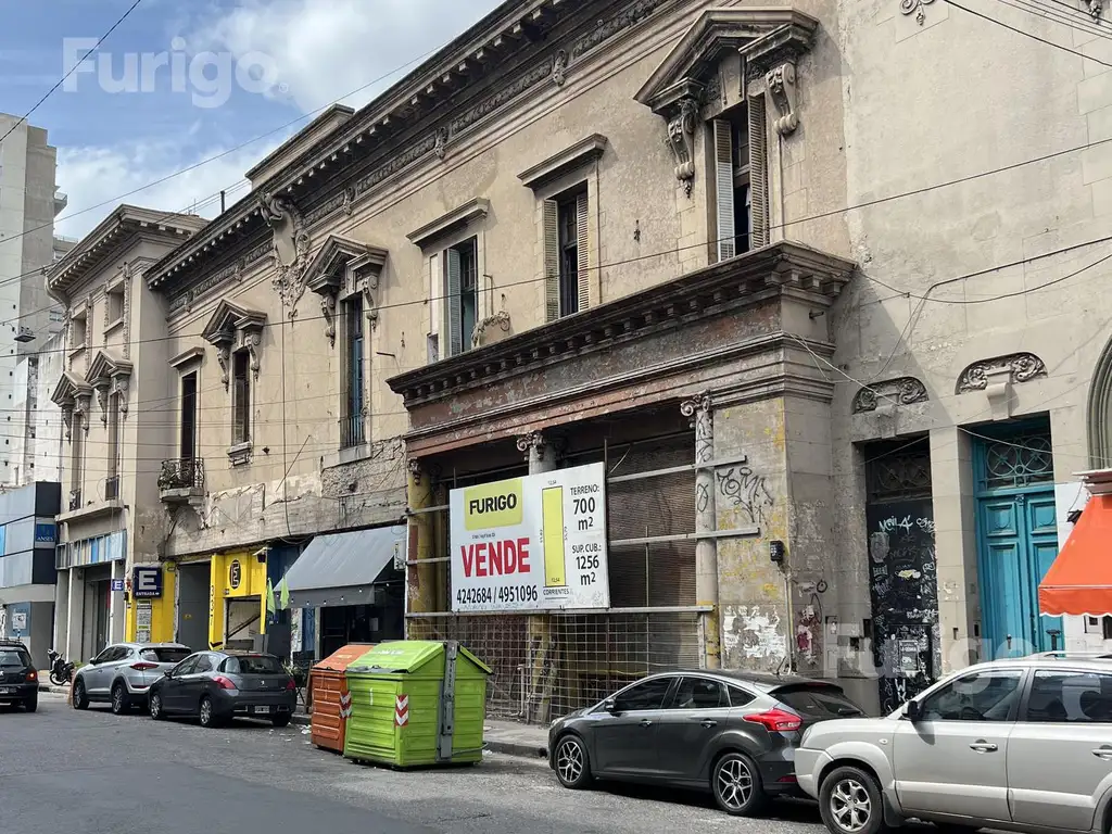 Local comercial centro grande a reciclar frente