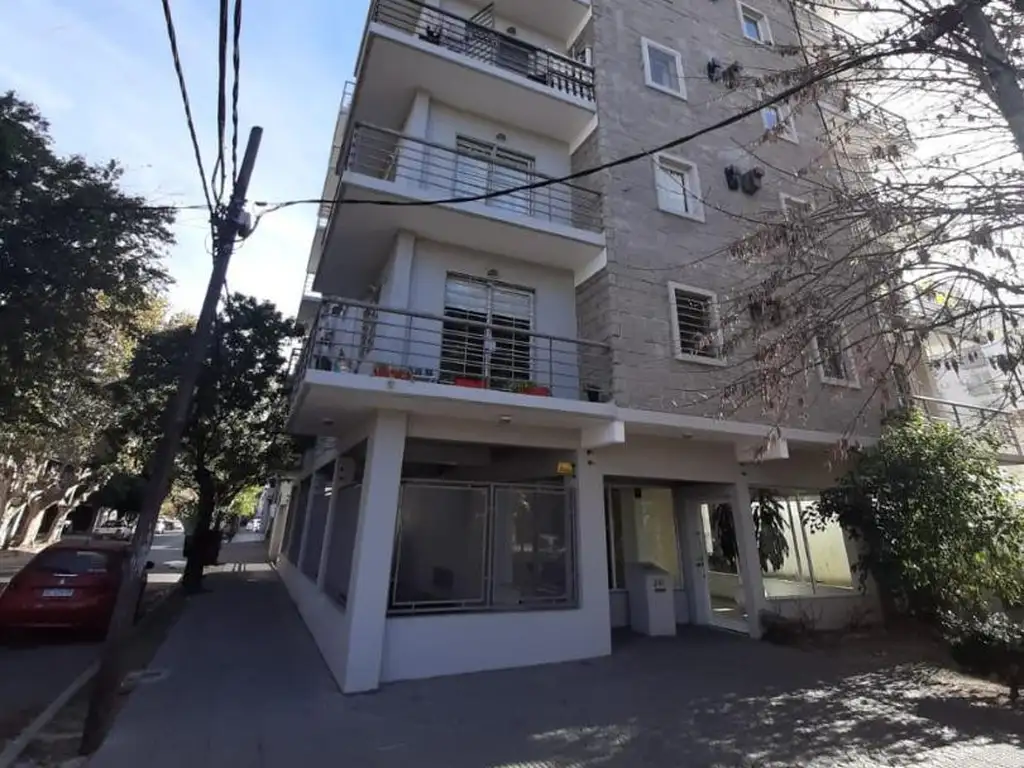 Departamento de 2 ambientes con cochera a la VENTA