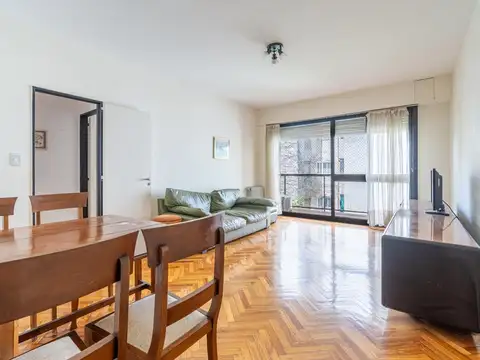 Venta Departamento de 3 ambientes con dependencia en Caballito