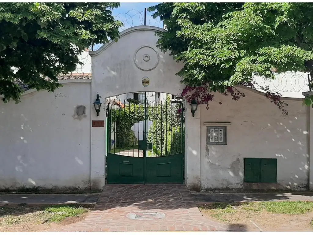 OPORTUNIDAD. DEPARTAMENTO 3 AMBIENTES EN PLANTA BAJA "CASAS