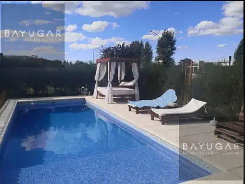 Casa en Venta - 3 dormitorios - USD 199.000