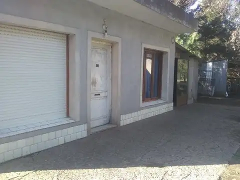 Quinta en venta - 1 Dormitorio 1 Baño - 2000 mts2 - Lobos