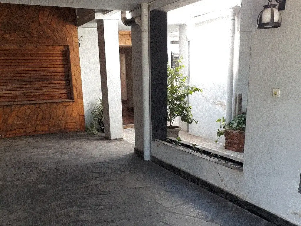 Casa en Gral.Rodríguez, calle Belgrano, zona centrica