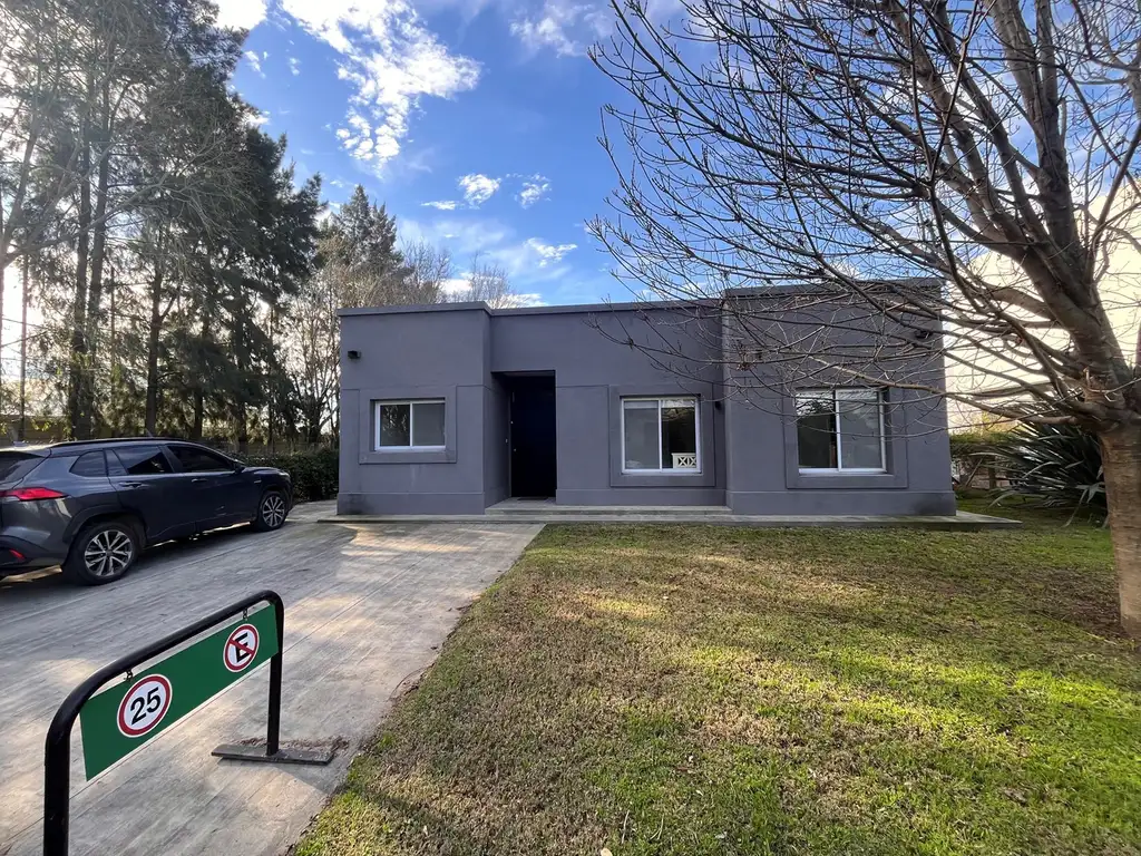 Casa  en Venta en La Comarca, General Pacheco, Tigre