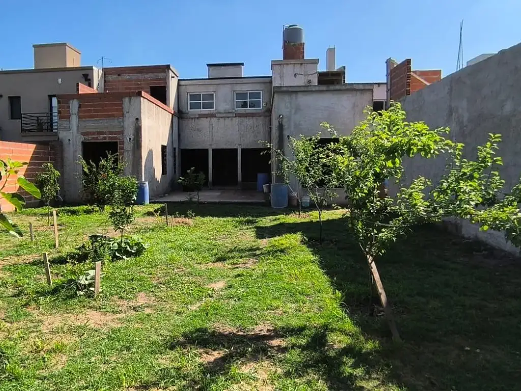 Casa a terminar de 4 Amb a la venta en Cañuelas