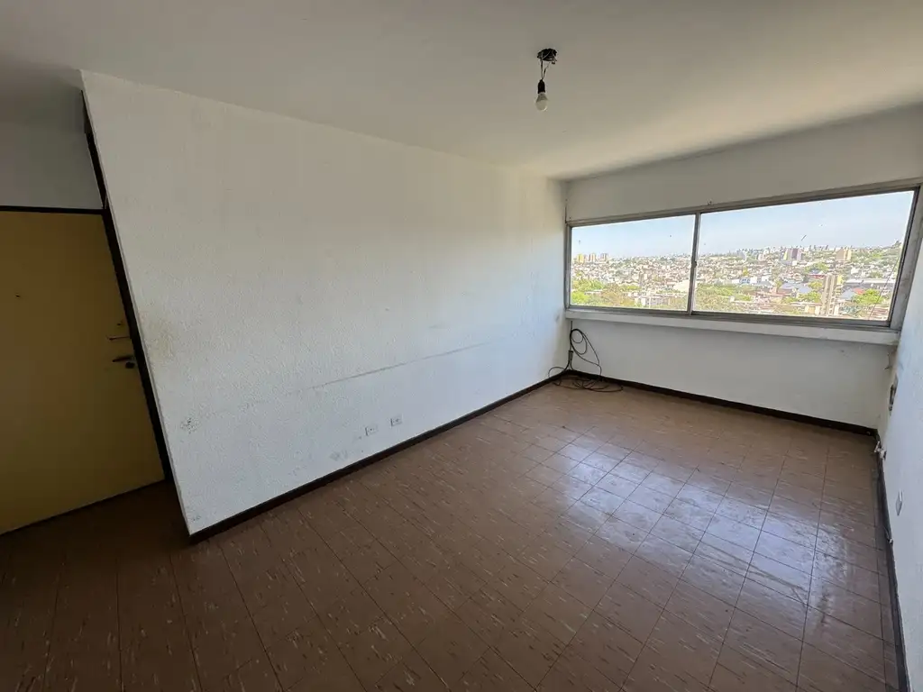 Venta Departamento de 3 ambientes muy buena ubicacion - Lugano IyII Edificio 3