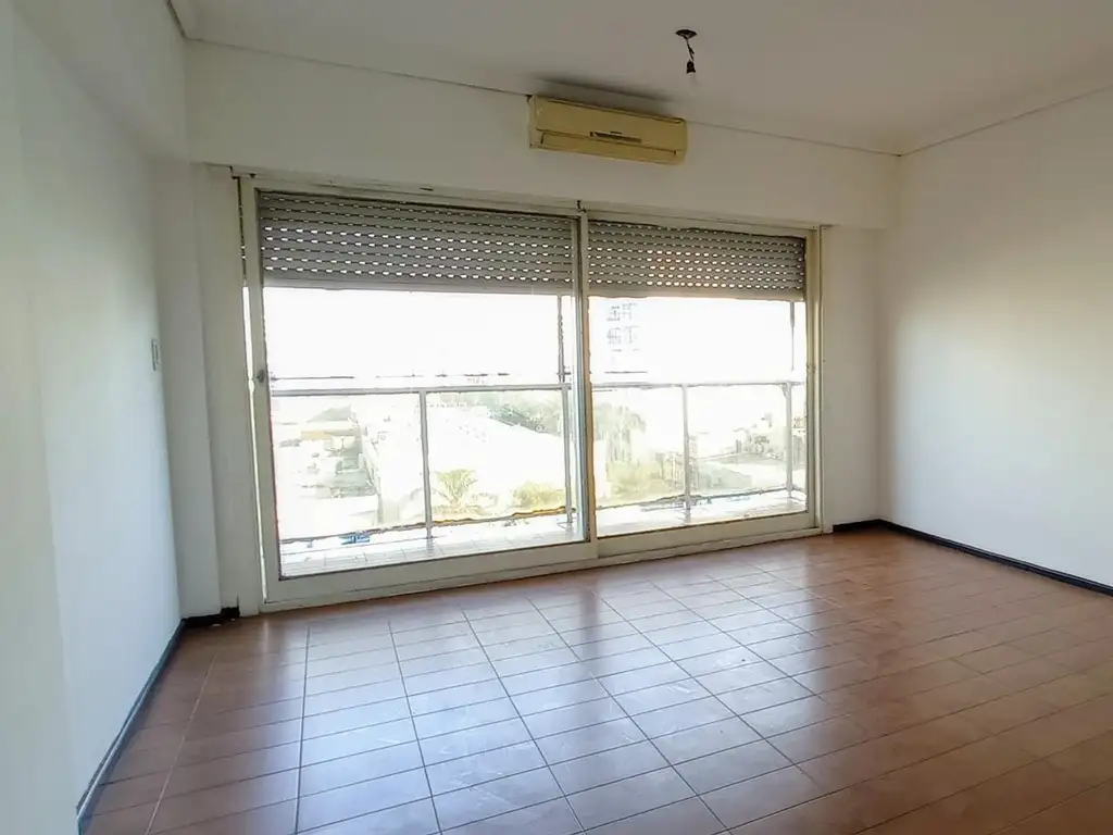 Departamento en Venta en Ramos Mejía - ESCUCHA OFERTAS