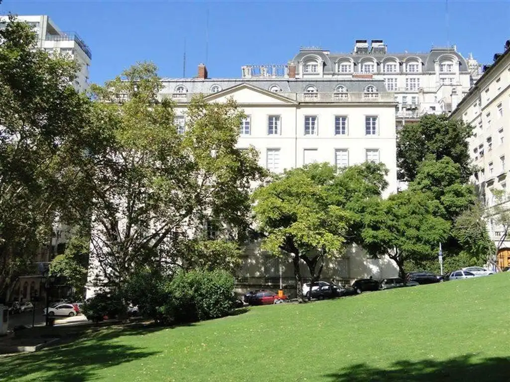 EDIFICIO EMBLEMATICO PREMIADO UNICO EN SU ESTILO