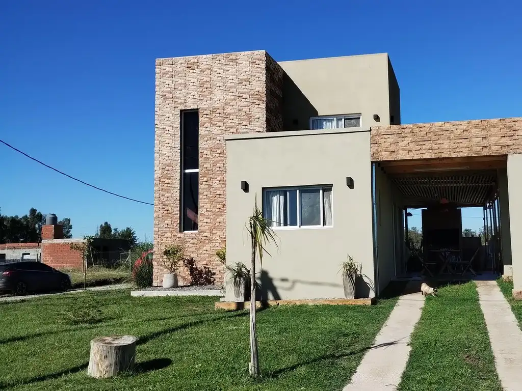 Venta Casa 3 ambientes en Pilar