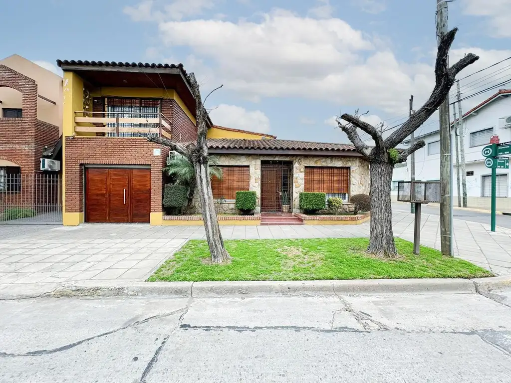 HERMOSA CASA A LA VENTA EN PADUA NORTE