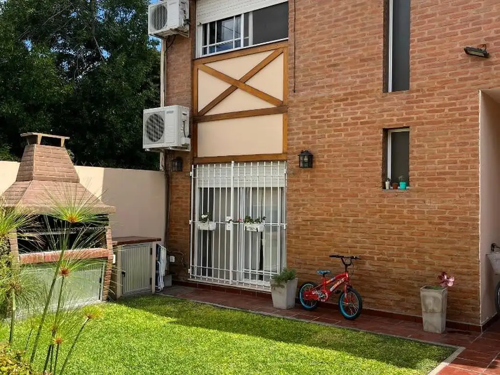 JOSE MARMOL venta DUPLEX muy buena ubicación NUEVO VALOR