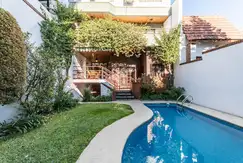 VENTA CASA 7 AMB CON PILETA EN PARQUE CHACABUCO