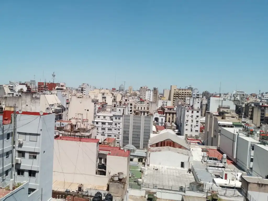 HERMOSO DEPARTAMENTO DE DOS AMBIENTES CON VISTA PANORAMICA, AIRE ACONDICIONADO Y LAVADERO SEPARADO