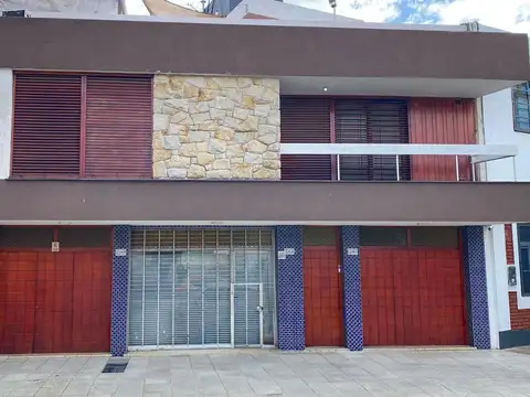 PH en Venta de 3 Ambientes con Cochera en Quilmes Oeste