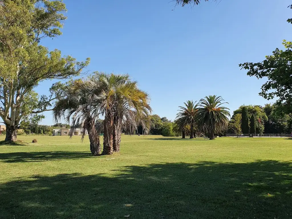 LOTE DE 9000 CLUB DE CAMPO LA RANITA