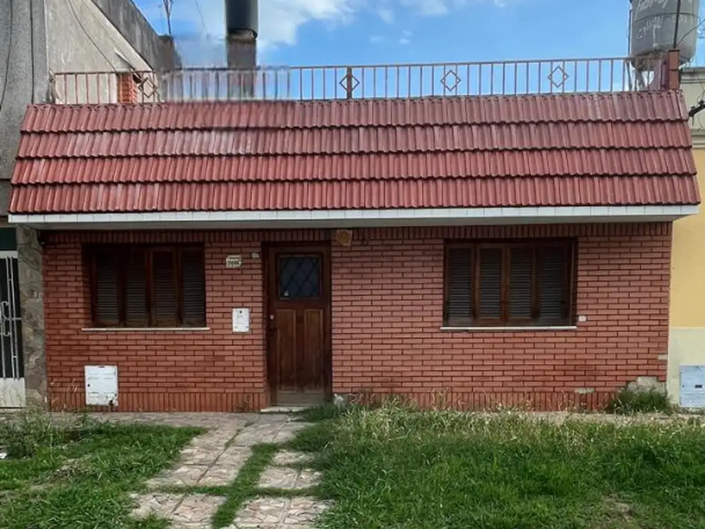 VENTA de Casa con Patio, Parrilla y Terraza en Barrio Belgrano - Oportunidad!