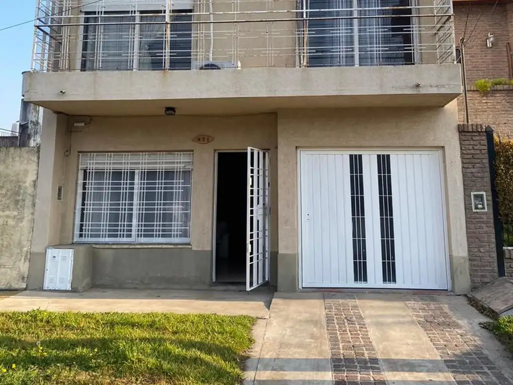 CASA DUPLEX EN VENTA 3 AMBIENTES, HURLINGHAM