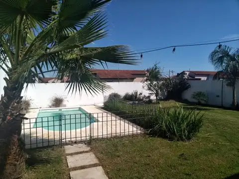 Casa en Venta en La Esmeralda (Zarate), Zarate - Argenprop