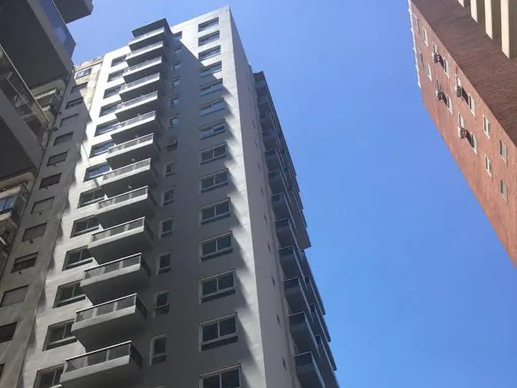 Muy buen 3 ambientes en Torre Premiun, full amenities, cochera, baulera.