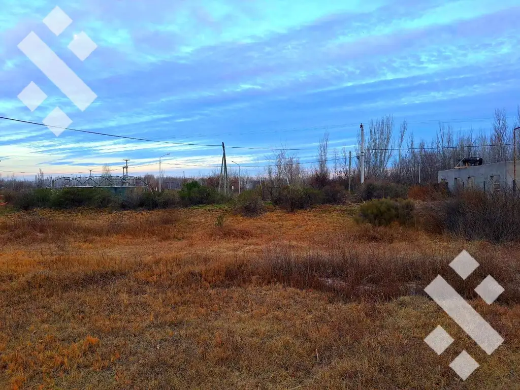 VENTA - Lote 1000m2 en La Herradura  - PLOTTIER