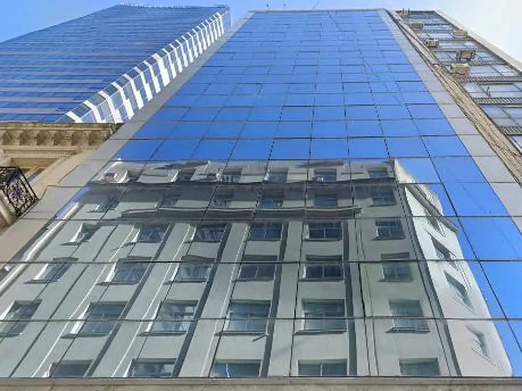 Edificio de Oficinas en block, de plantas libres, en alquiler en microcentro.