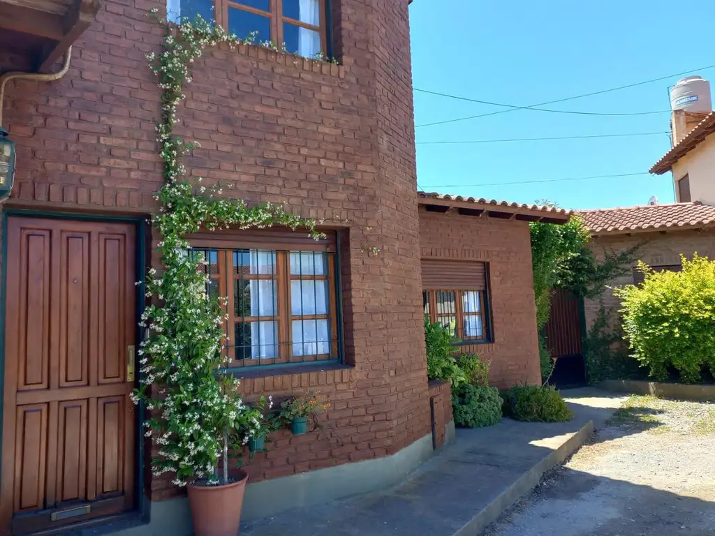 Casa de 4 amb Barrio semicerrado Tandil