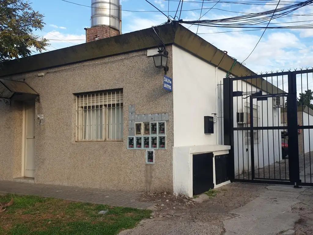 3 ambientes en complejo cerrado en Castelar Norte