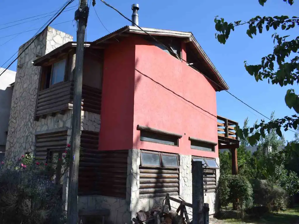 Casa en venta, Parque Sicardi. 3 ambientes