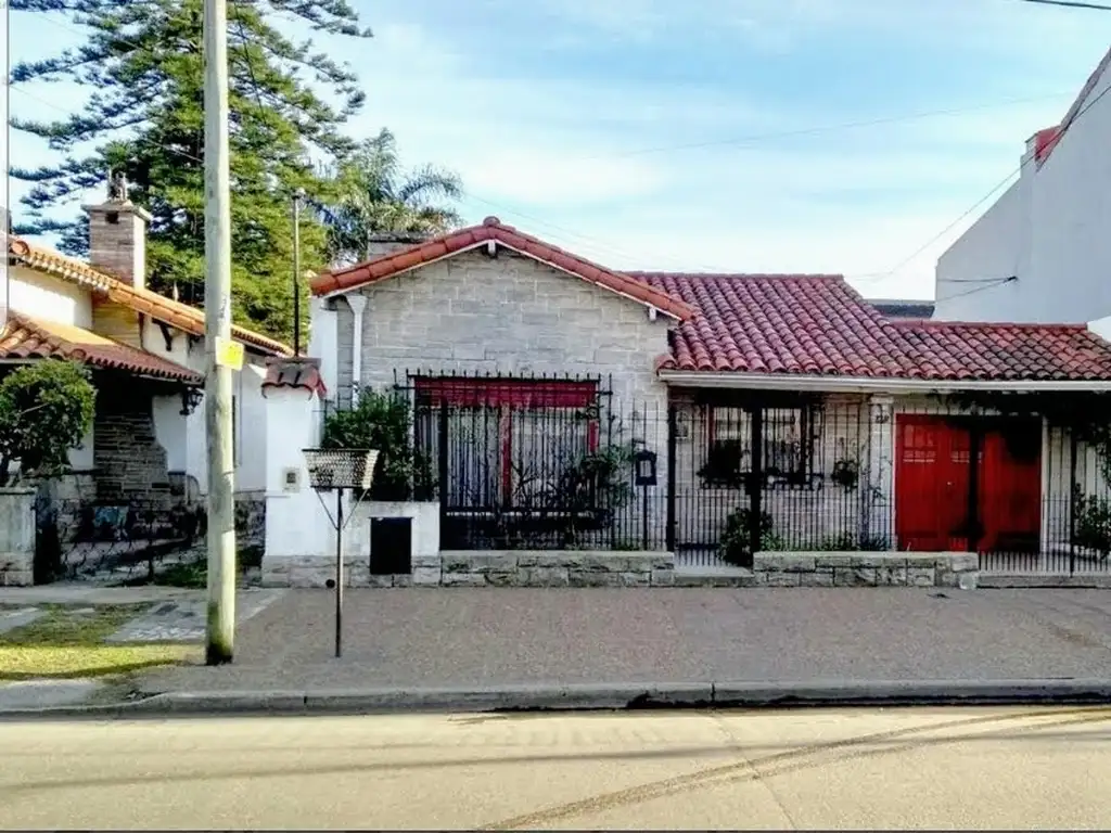 Casa de ambientes Sarandi