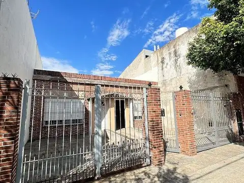 Casa - Venta - Argentina, Lanús - TUYUTI 1400