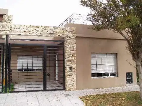 Casas en Venta y Alquiler de DANIEL INMOBILIARIA hasta 150 m2 - Argenprop