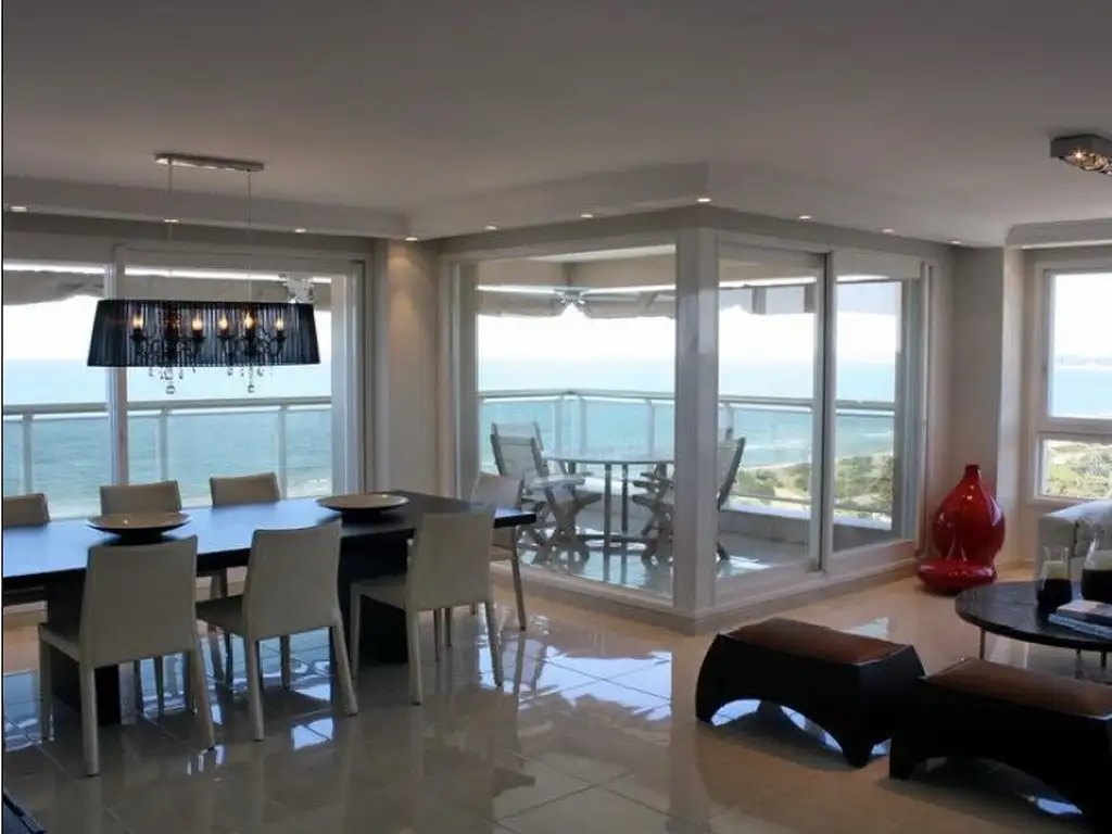 Departamento - Venta - Uruguay, Punta del Este - REPUBLICA ARGENTINA 100