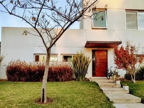 Casa en Venta ubicado en Santa Guadalupe, Pilar del Este, G.B.A. Zona Norte - TOP2561_LP519584_1 - Foto 0
