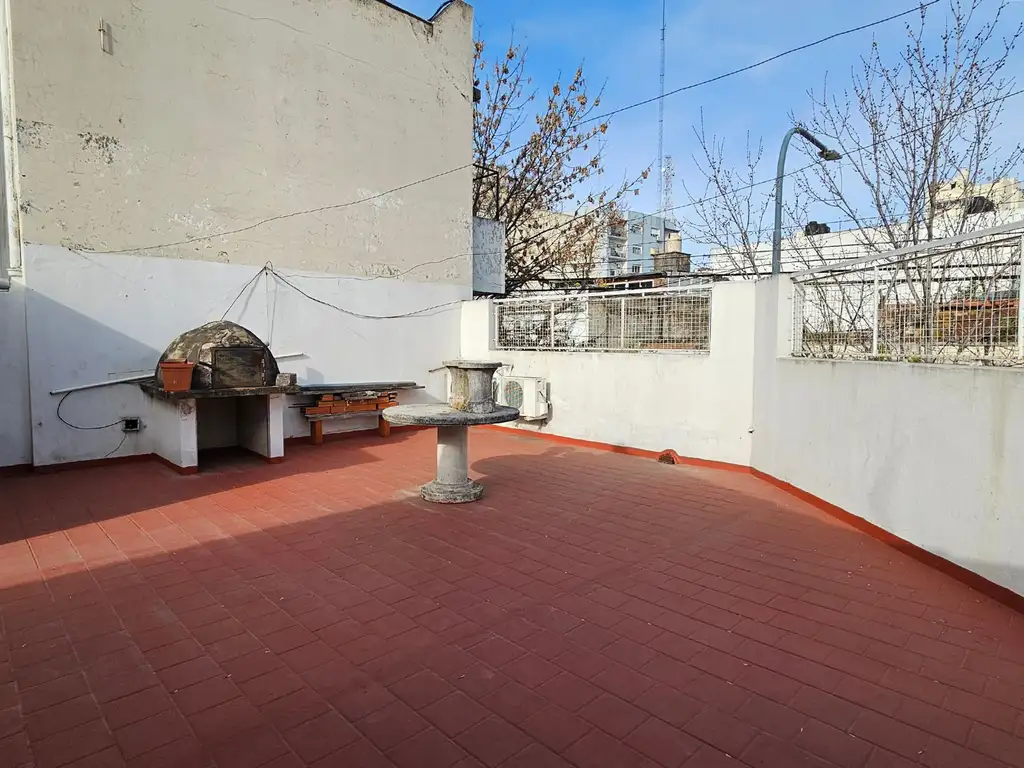 Venta Casa 6 ambientes con terraza en Caballito