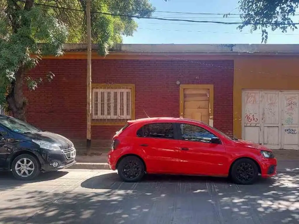 Oportunidad casa a reciclar 4° Oeste, Mendoza