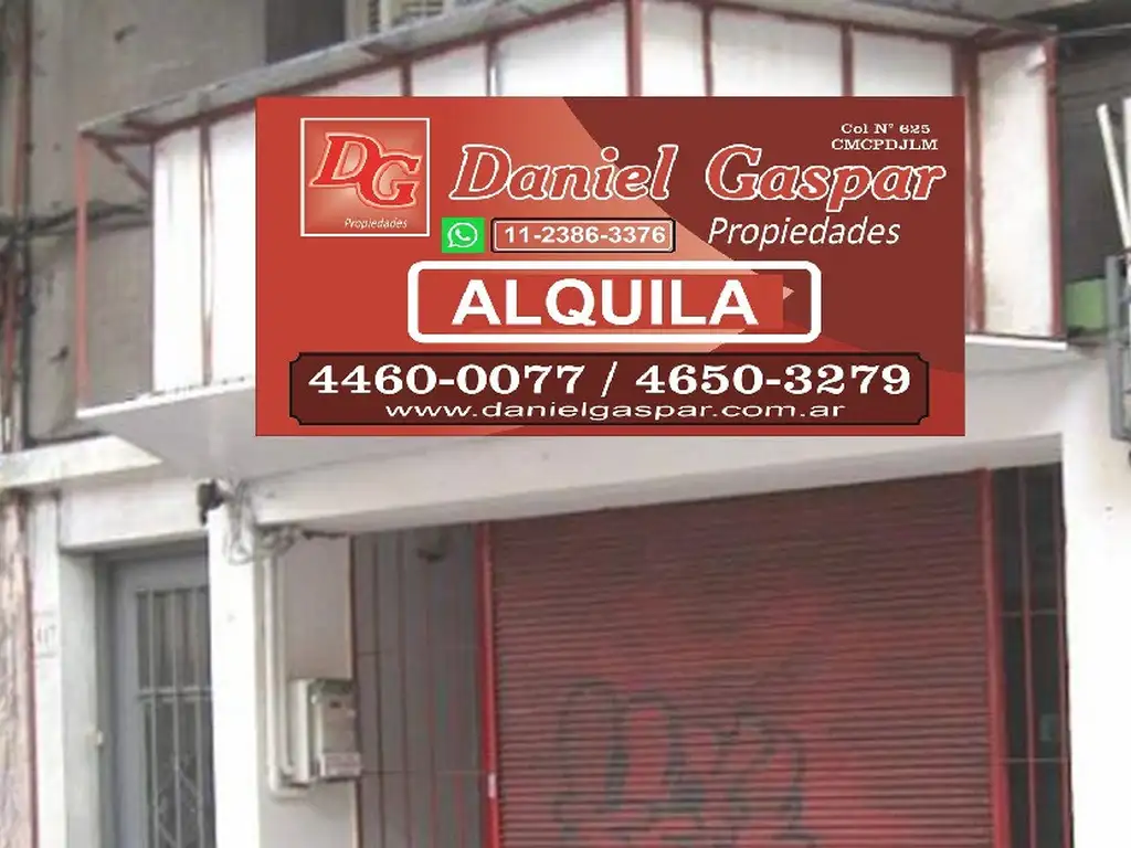 Alquiler - Excelente local comercial en Moron centro