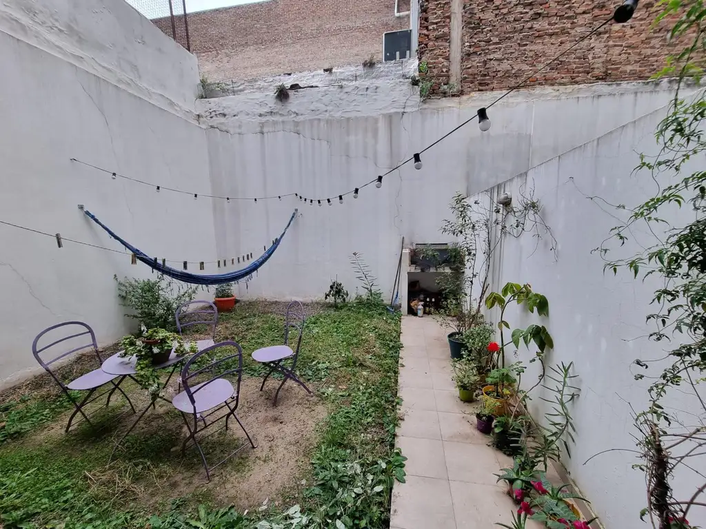 Departamento venta 1 dormitorio con patio Echesortu Rosario