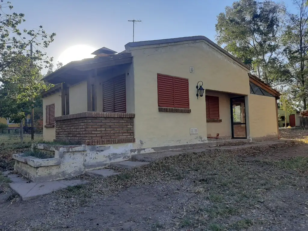 Casa en Venta en B° Granja Lomas de Chacras