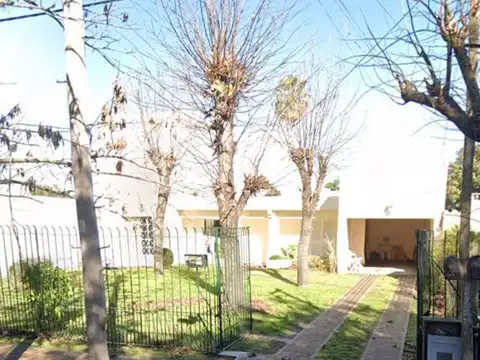 Casa - Venta - Argentina, La Plata - 14C 382