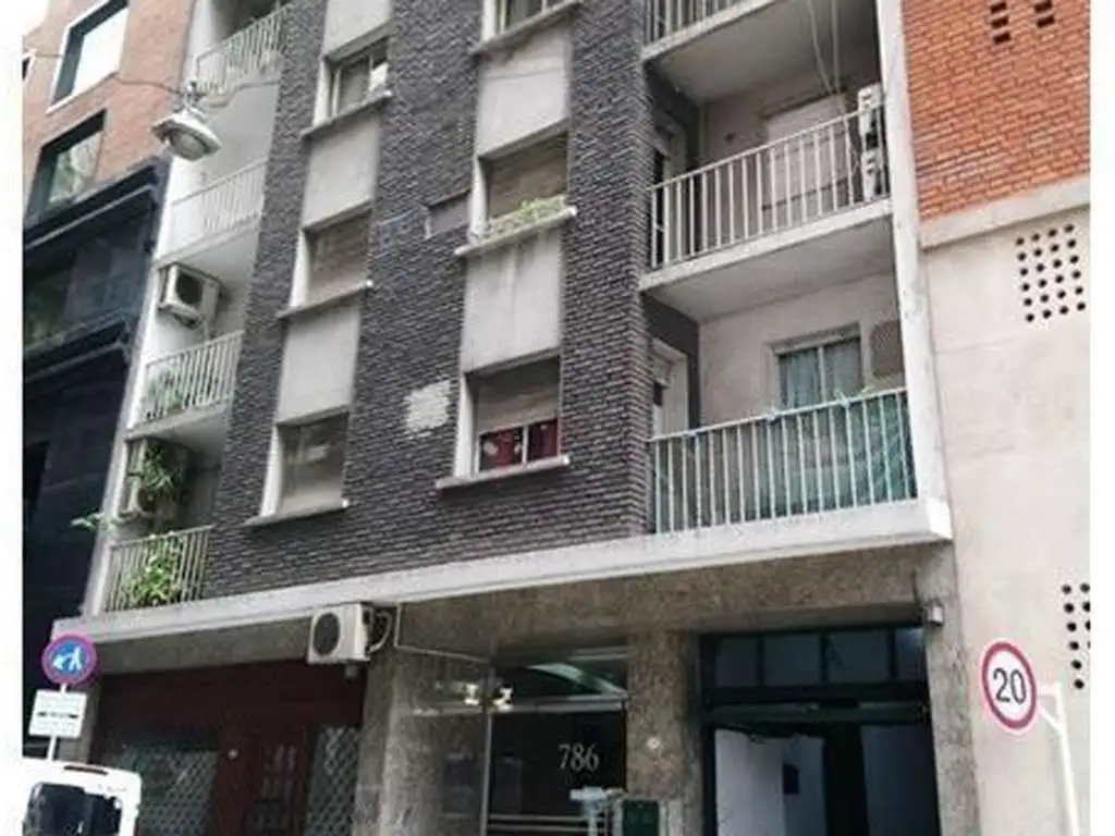 Edificio de Viviendas-Apto Alquiler Temporario y/u Oficinas A PASOS DE PUERTO MADERO - CITY PORTEÑA