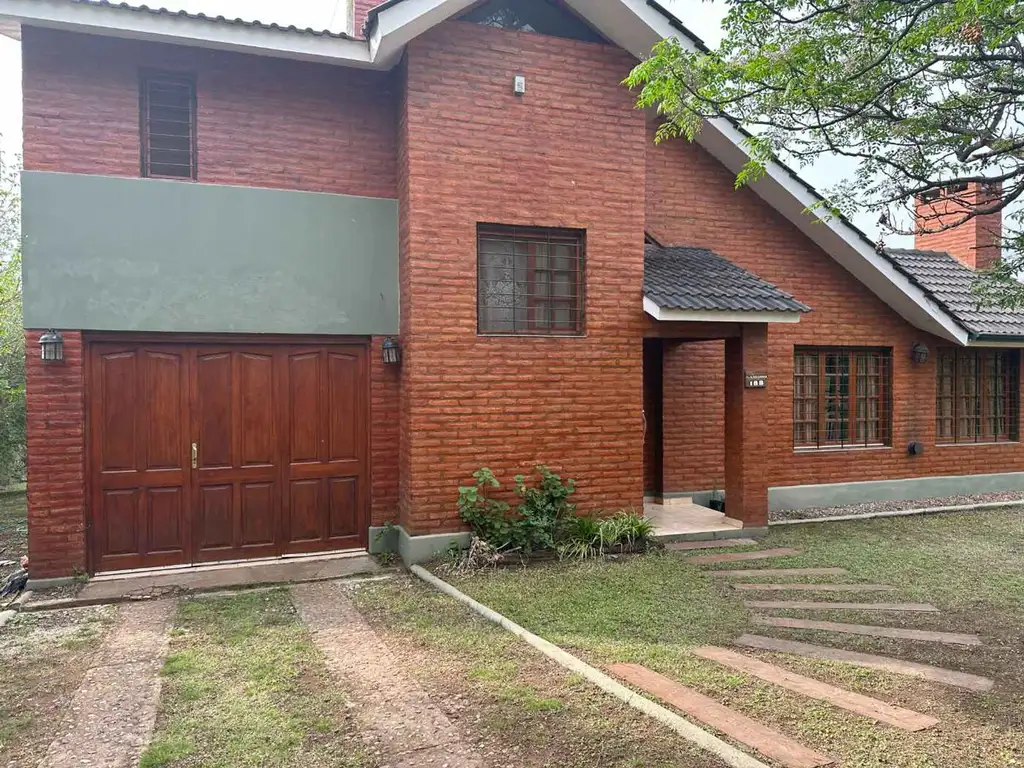 Increible Casa con GRAN terreno en Villa Del Dique